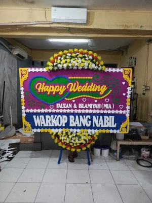 Papan Bunga di Sawah Baru
